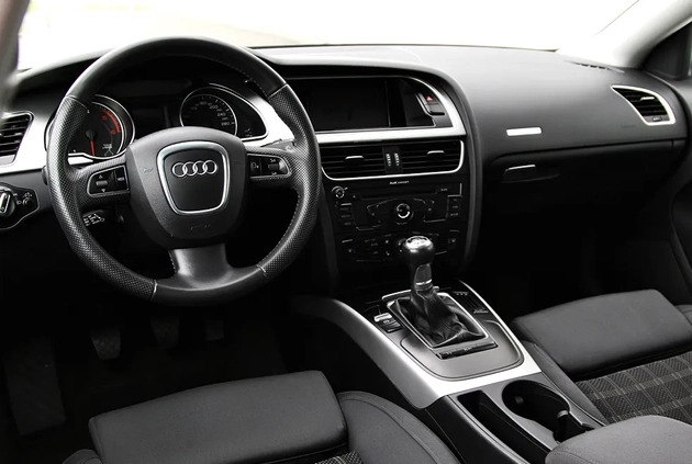 Audi A5 cena 55990 przebieg: 159980, rok produkcji 2011 z Szczawnica małe 562